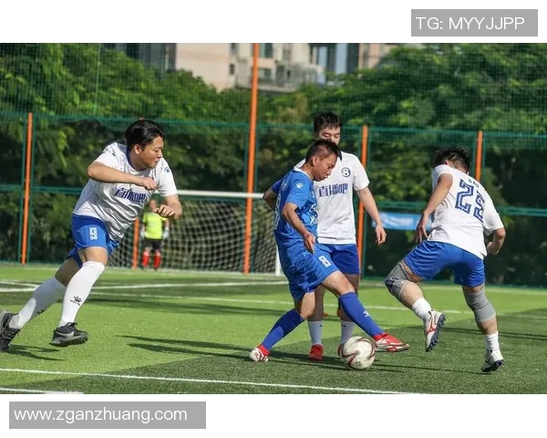 深圳足球队强势崛起荣登足球力量排行榜第三名引发热议