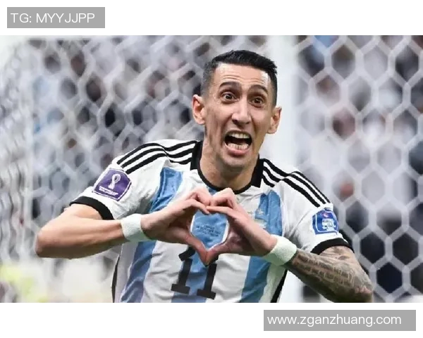 精彩回顾三号足球明星的辉煌瞬间与经典进球集锦